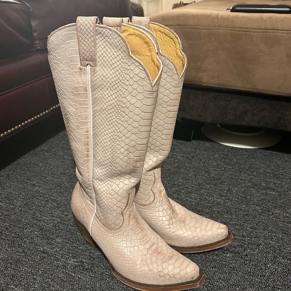 Idyllwind Snakeskin Cowgirl Boots